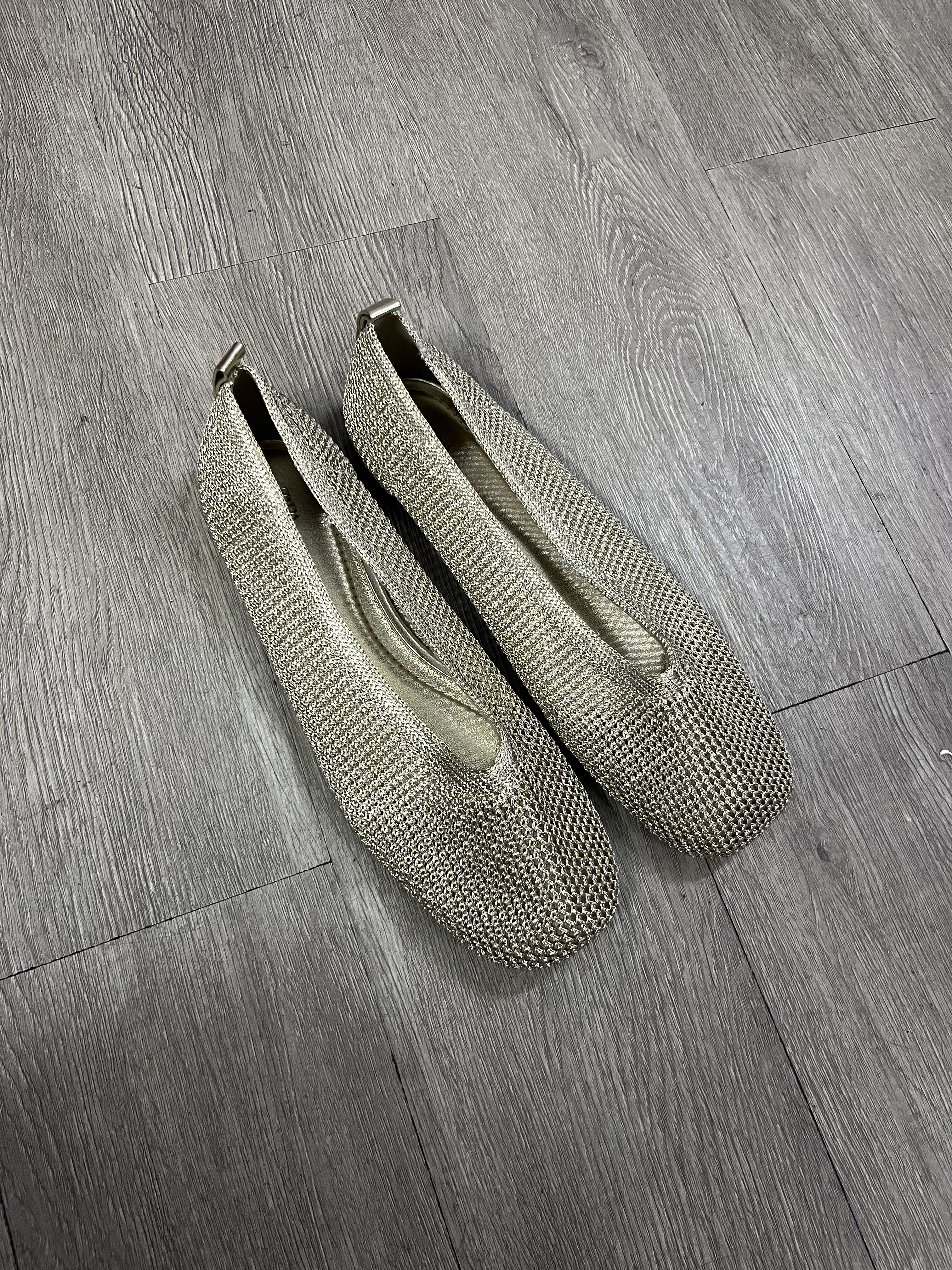 外贸尾货高品质镂空网面平底芭蕾舞鞋凉鞋大码女鞋40-41-42码女鞋