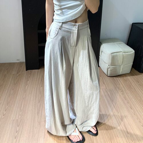 奶芙灰色西装阔腿裤女2026新款夏季薄款垂感宽松直筒休闲山本裤子