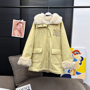 章章11/27 松果绿全毛内里保暖中长派克外套