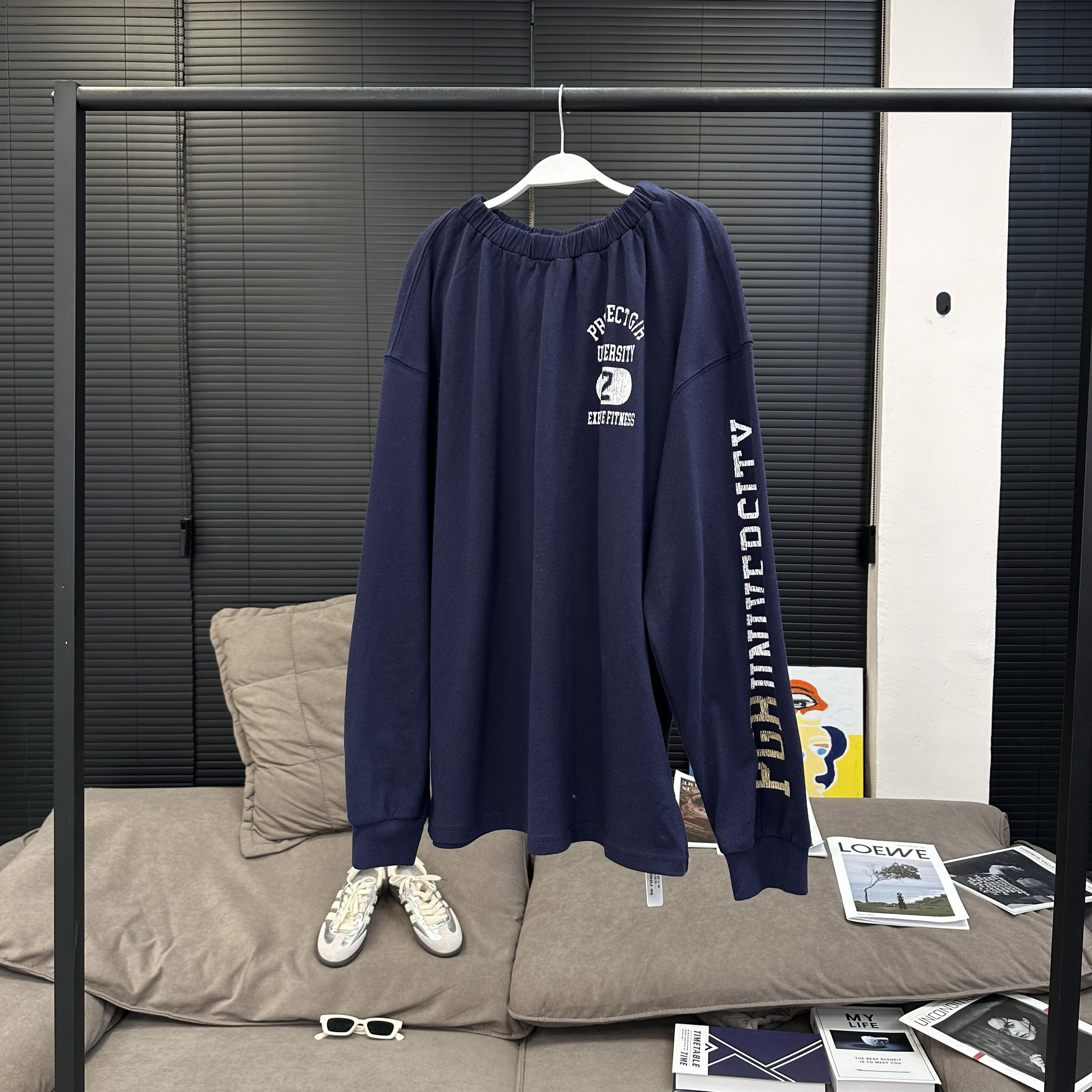 【】美【23号晚8点新品】花苞领口运动风印花长袖薄卫衣