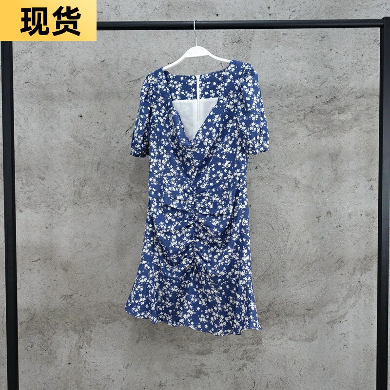 【13】 裙子新款夏天方领短袖韩版复古短款碎花连衣裙女图片