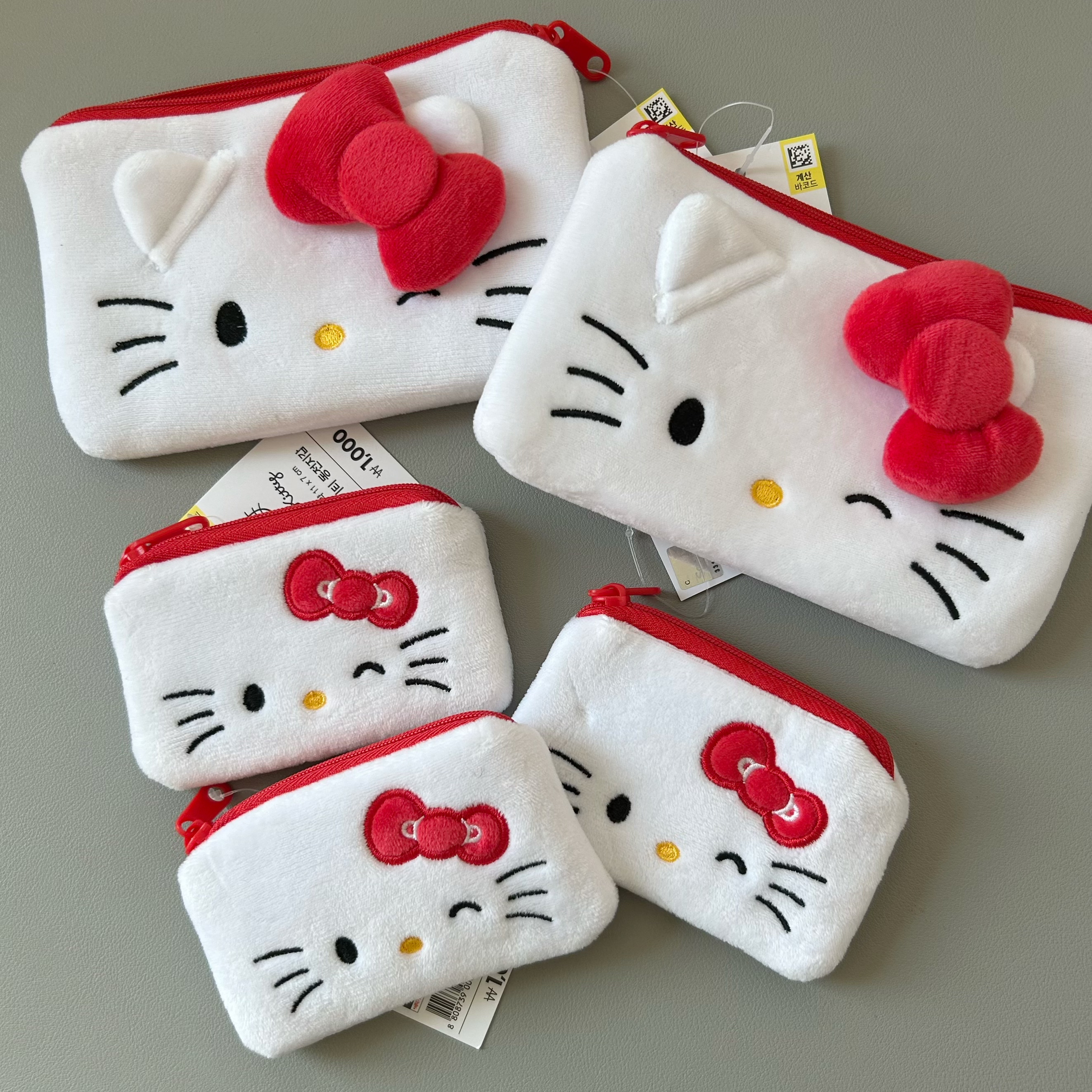 韩国大创正版可爱helloKitty毛绒笔袋收纳包零钱包拉链袋少女心