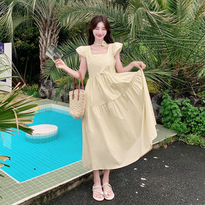 粉色飞飞袖方领连衣裙女夏季2025新款简约甜酷系桔梗法式显瘦长裙图片