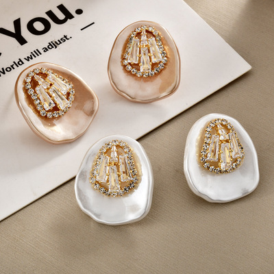 不规则巴洛克珍珠耳钉轻奢高级感