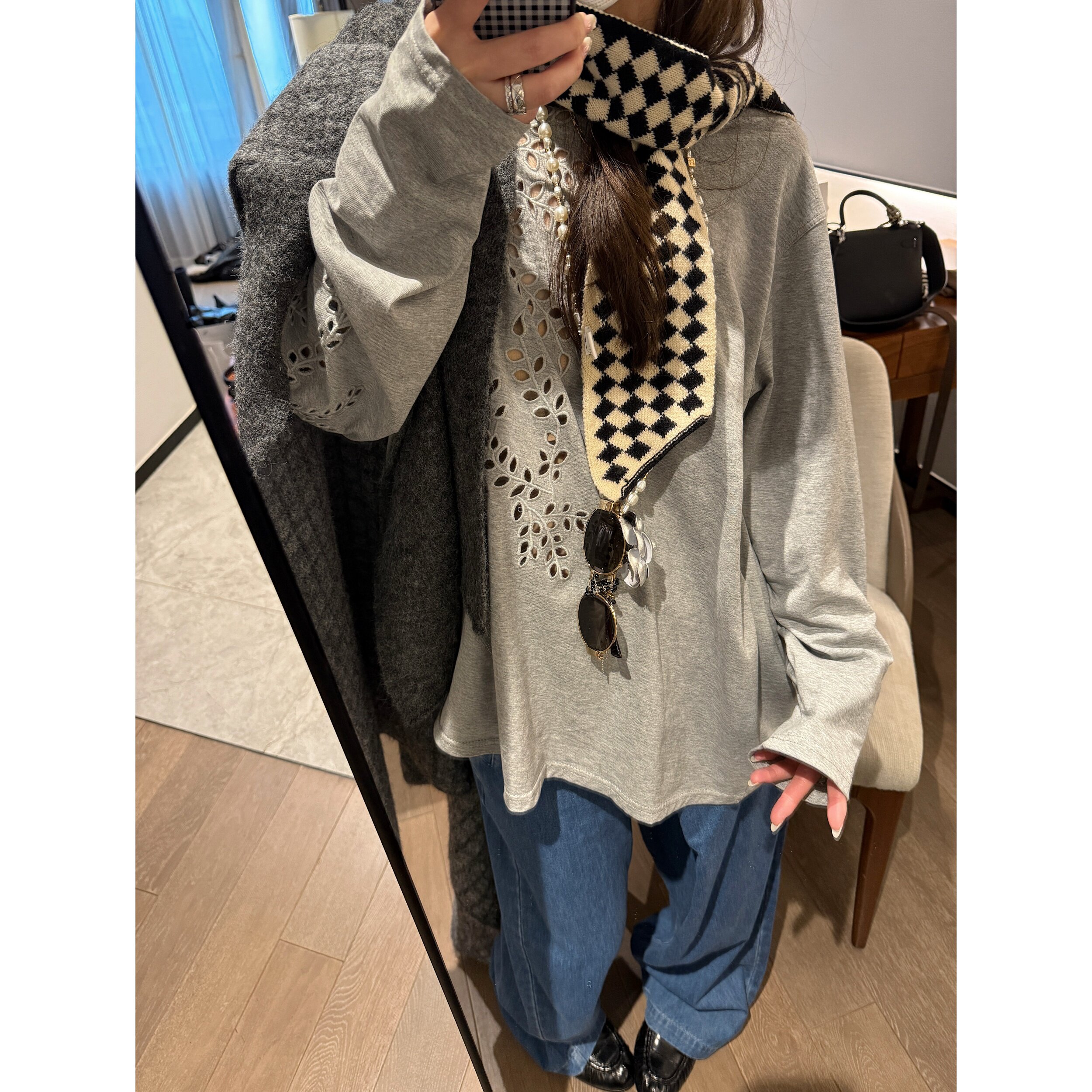 FILLE | 镂空刺绣t 休闲慵懒感棉质宽松百搭长袖T恤套头小衫女