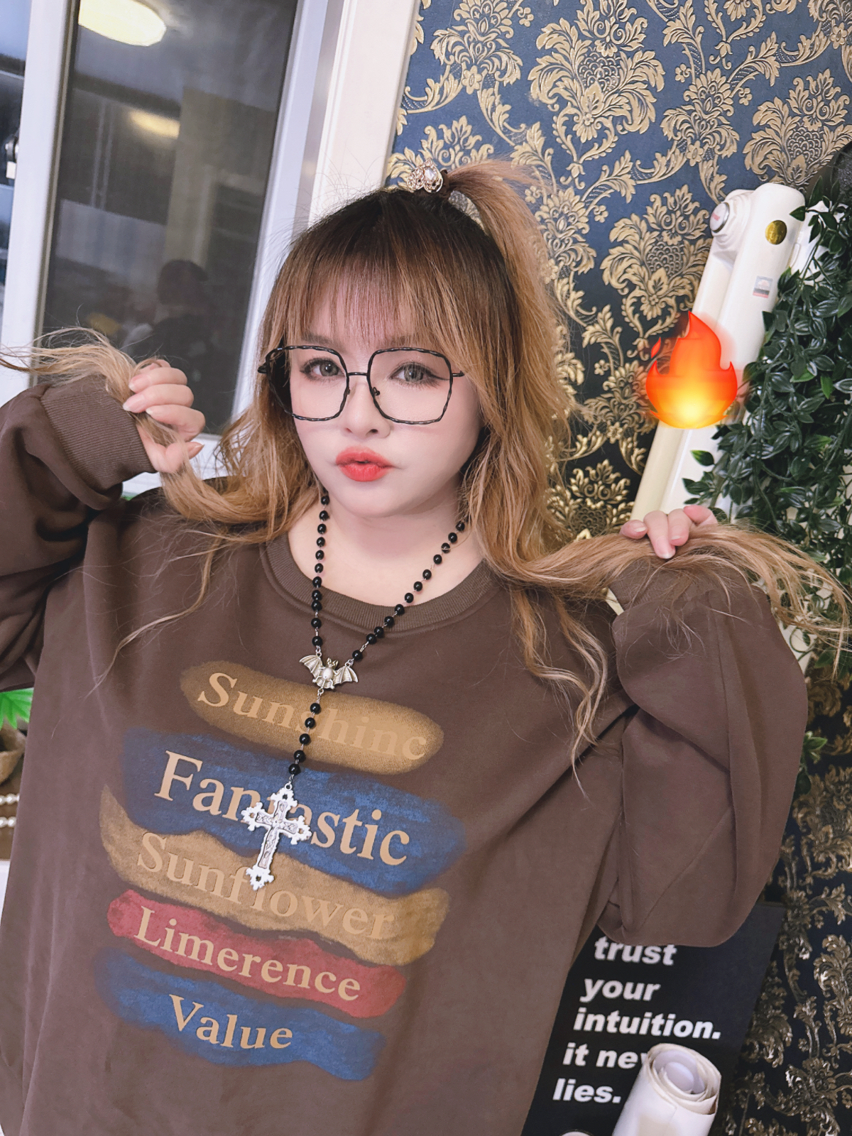 秋冬保暖圆领加绒卫衣特大码女装