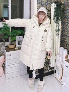 强推款280斤高品质巨显瘦羽绒服连帽保暖外套hello胖妞特大码女装