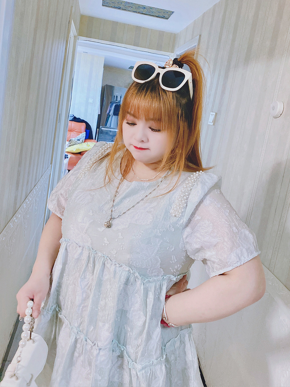 300斤洋气蕾丝钉珠连衣裙显瘦公主裙洋装小个子hello胖妞大码女装