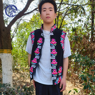 新款黑色楚雄左脚舞男女马甲精品绣花马褂民族马夹彝族背心旅行