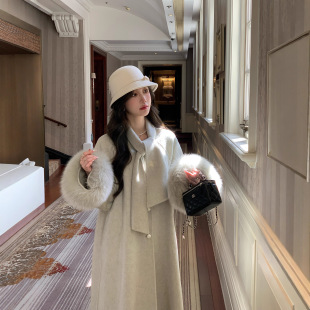 柔光霁月2025新款 口 羊毛双面呢大衣女高级感加厚羊绒外套狐狸毛袖