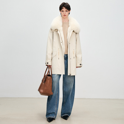海宁派克服女2025冬季新款皮草外套狐狸毛领可脱卸獭兔毛内胆大衣