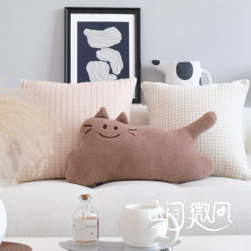 原创ins奶油色靠枕沙发猫咪抱枕