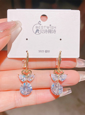 实拍韩版亲嘴天鹅锆石吊坠耳环 女精致个性百搭夏季潮流街拍耳饰