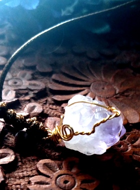 福百瑞珠宝 天然淡紫晶簇原石缠绕手作蜡绳吊坠