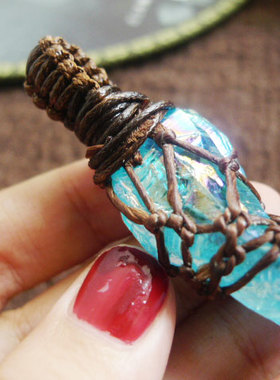 福百瑞珠宝网兜石【旅途】天然电镀湖蓝水晶骨干手作蜡绳水晶萤石