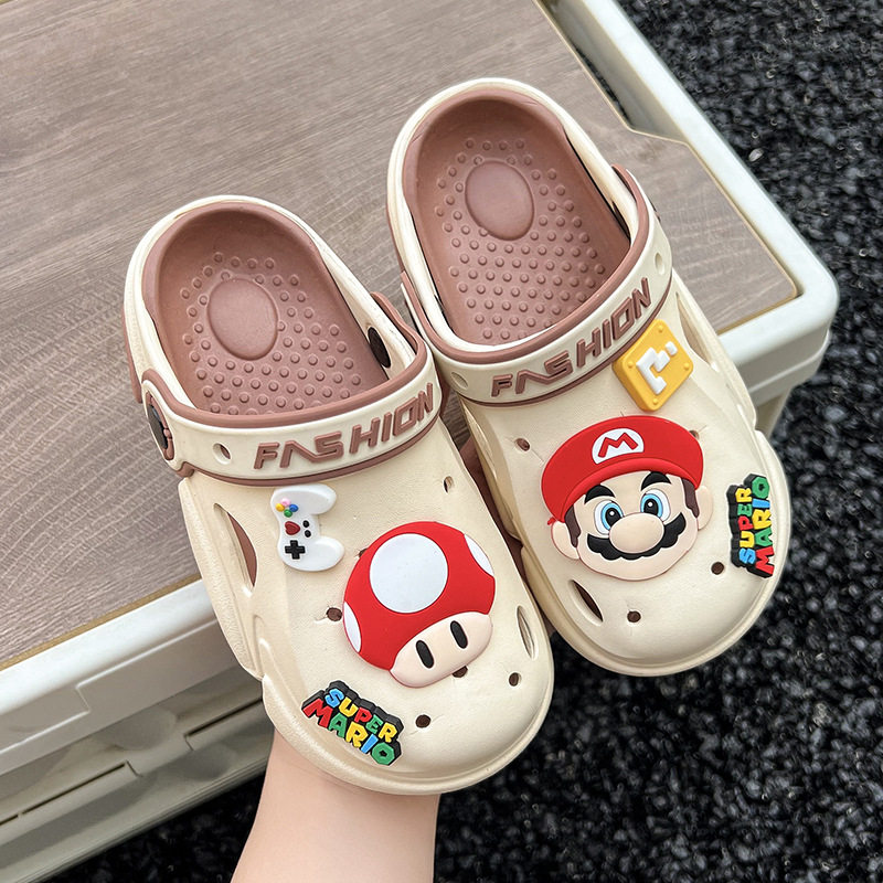 中大童洞洞鞋踩屎感软底卡通防滑户外包头鞋亲子款男童女童凉拖夏