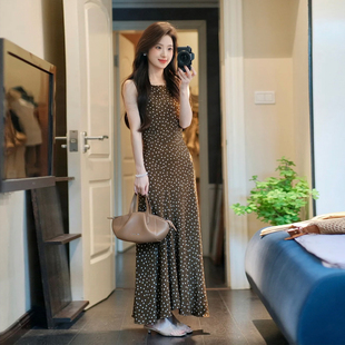 温柔风法式棕色波点无袖连衣裙垂感鱼尾长裙小个子通勤约会都好穿