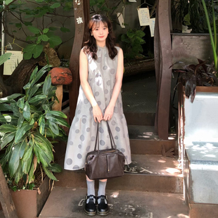 韩系少女感灰色波点无袖连衣裙女小个子宽松遮肉中长款娃娃裙