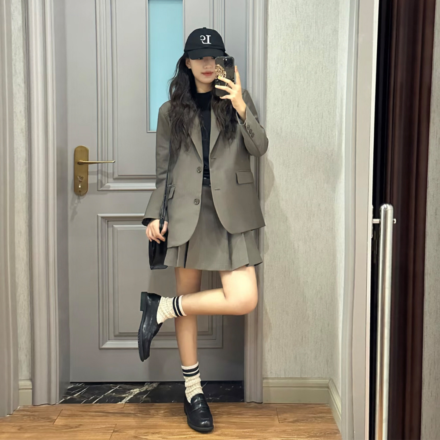 韩版小个子春秋女西装短裙两件套图片