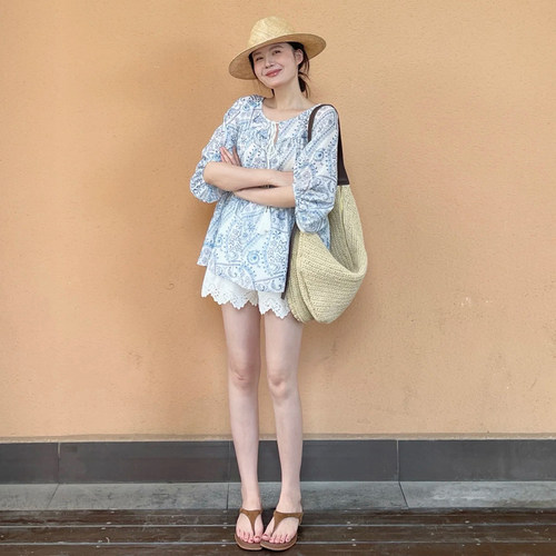 小个子艺术感V领系带宽松小衫