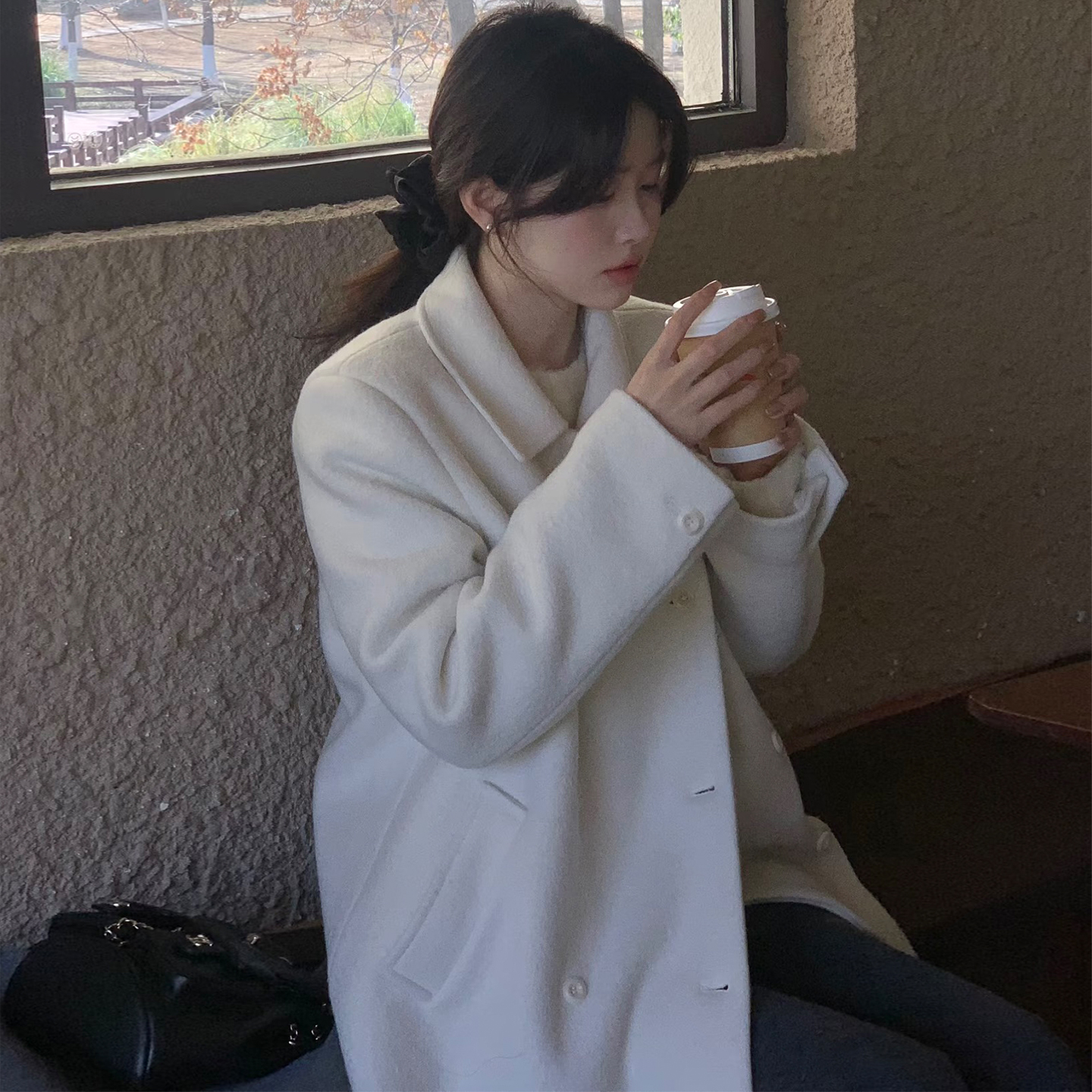 白色双排扣毛呢外套女韩版中长款