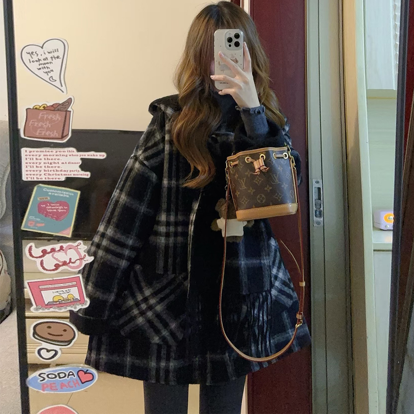 复古黑白格纹披肩毛呢外套女秋冬装新款韩版小个子中长款呢子大衣