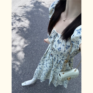 无碎花不夏天！法式方领系带碎花裙 泡泡袖收腰显瘦温柔风A字长裙
