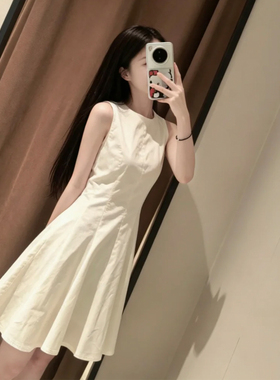 纯欲风白色无袖连衣裙女夏季收腰显瘦小个子约会气质短款裙子