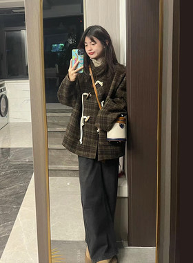 韩系复古格子牛角扣呢子大衣加厚
