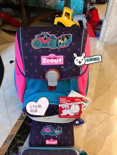 包税包邮德国scout sunny男女学生书包中小学生护脊椎  alpha套装