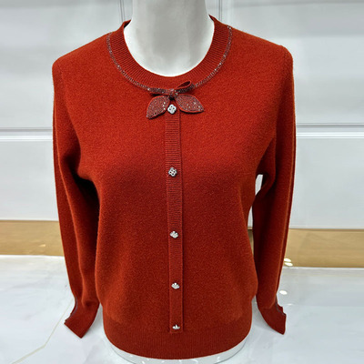 中老年妈妈上衣早秋高贵洋气毛衣