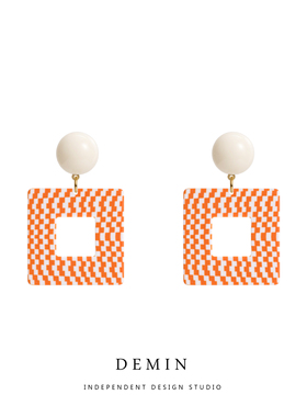 DEMIN 原创橘色棋盘格个性耳环2021新款潮欧美夸张撞色耳夹耳饰女