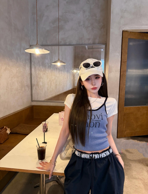 MIDO家 2026新款韩版时尚百搭显瘦字母印花吊带背心两件套女