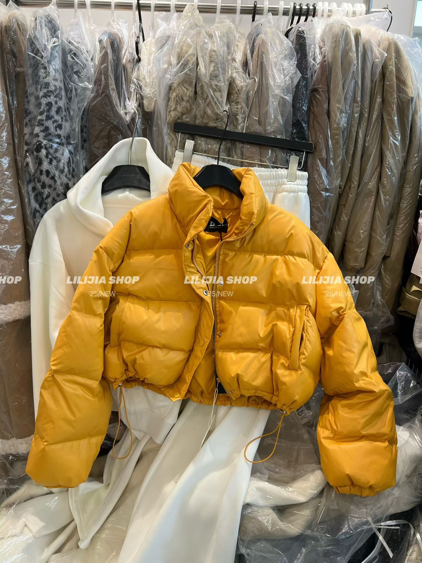 MIDO家 2025秋冬新款韩版时尚百搭宽松显瘦立领短款羽绒服外套女