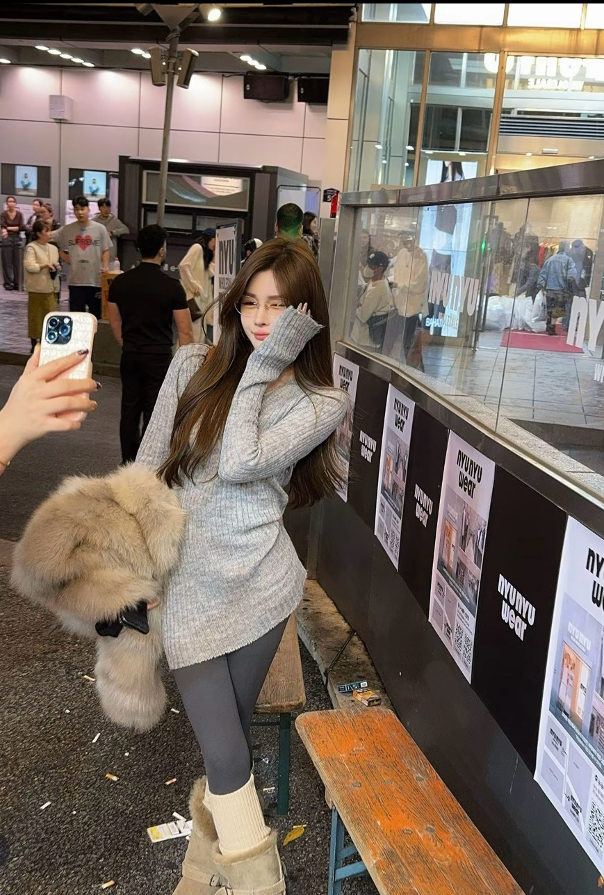 MIDO家 韩国东大门2025秋冬V领简约高级感长袖针织衫毛衣打底衫