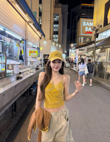 MIDO家 黄色蕾丝花边吊带背心女2026早秋叠穿小女人内搭上衣潮