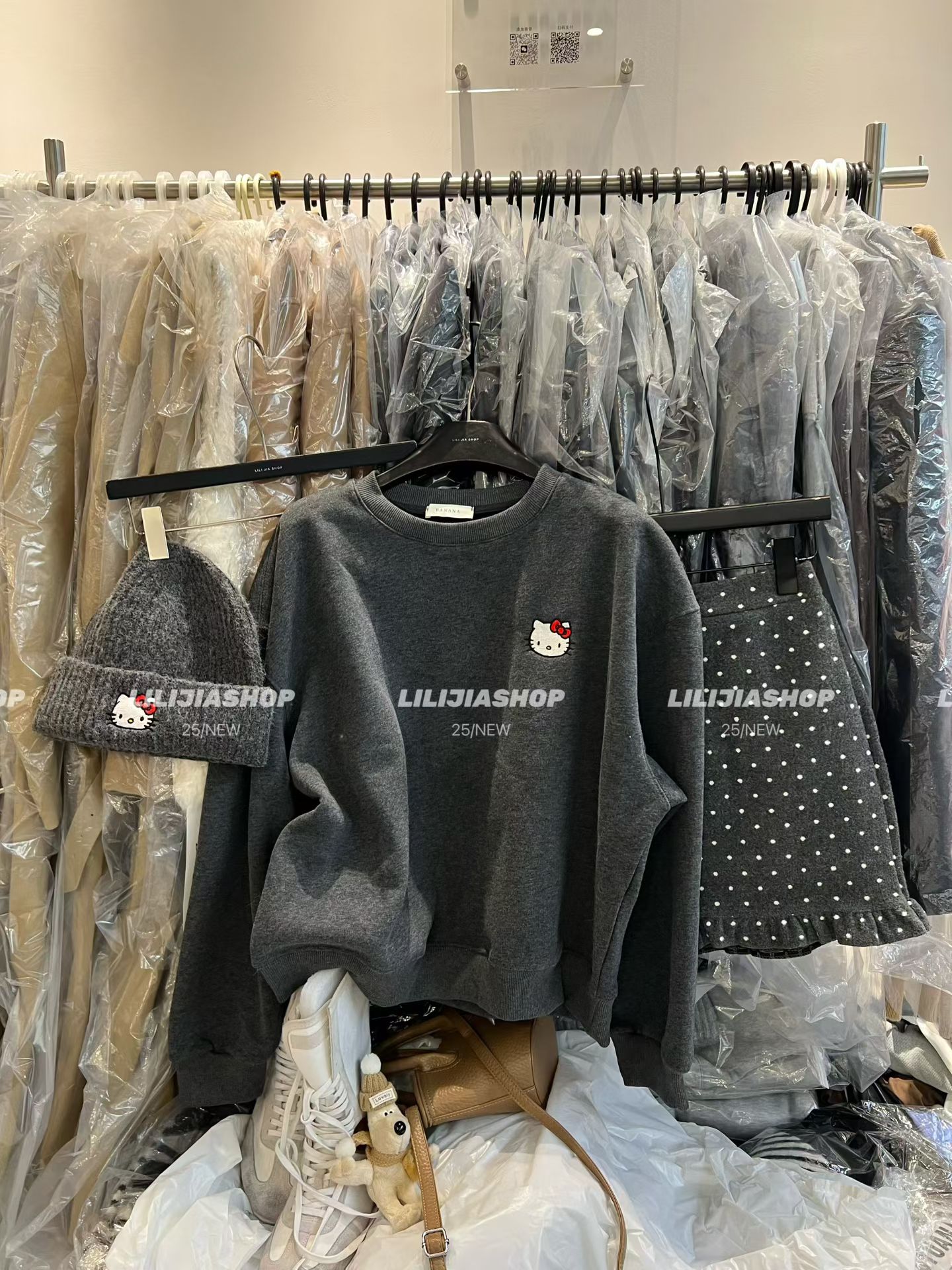 MIDO家 2025秋冬韩版时尚百搭宽松显瘦圆领长袖KT猫卫衣带帽子