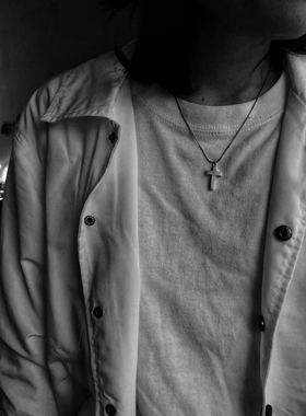 手工磨砂耳钉街头风十字架吊坠