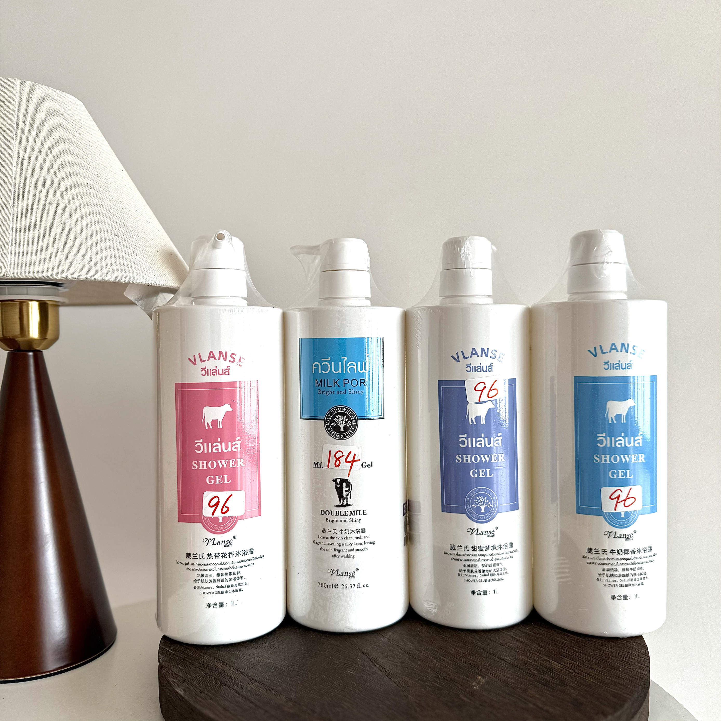 泰国葳兰氏牛奶椰香沐浴露