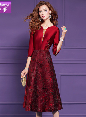 菲梦伊钉珠红色连衣裙女秋装新款时尚优雅高贵阔太太收腰A字裙子