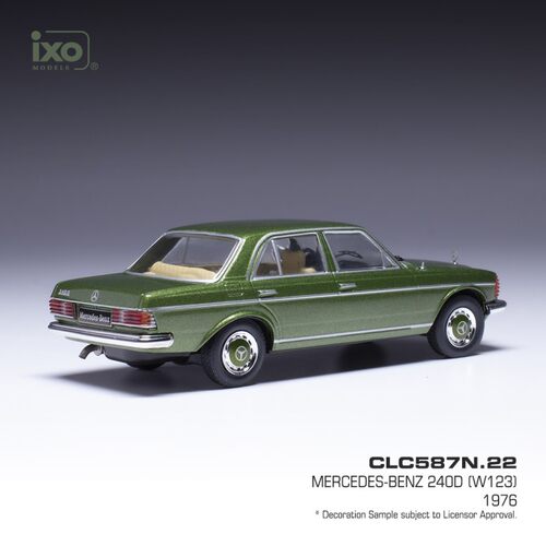 IXO1：43奔驰240D(W123)轿车模型