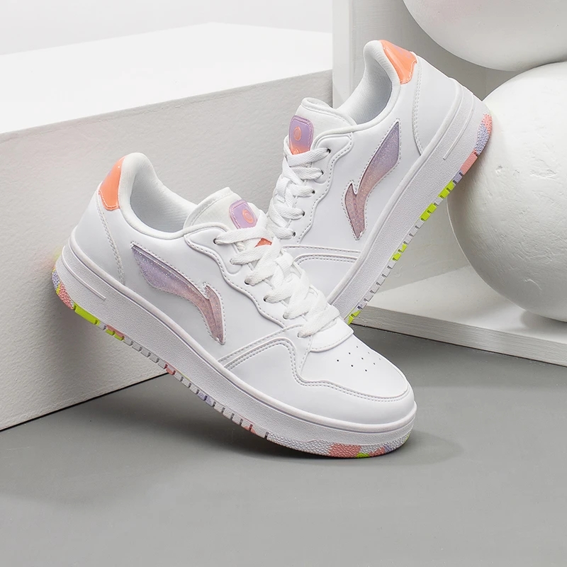 李宁休闲鞋女鞋春季新款运动时尚系列女子防滑耐磨运动鞋 AGCP362