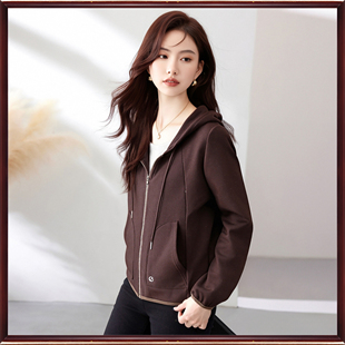 衣之庄园正品2026年春秋 修身直筒开衫百搭长袖连帽外套女2252089