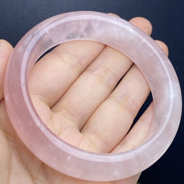 天然粉水晶手镯女款圈口60mm一物一图