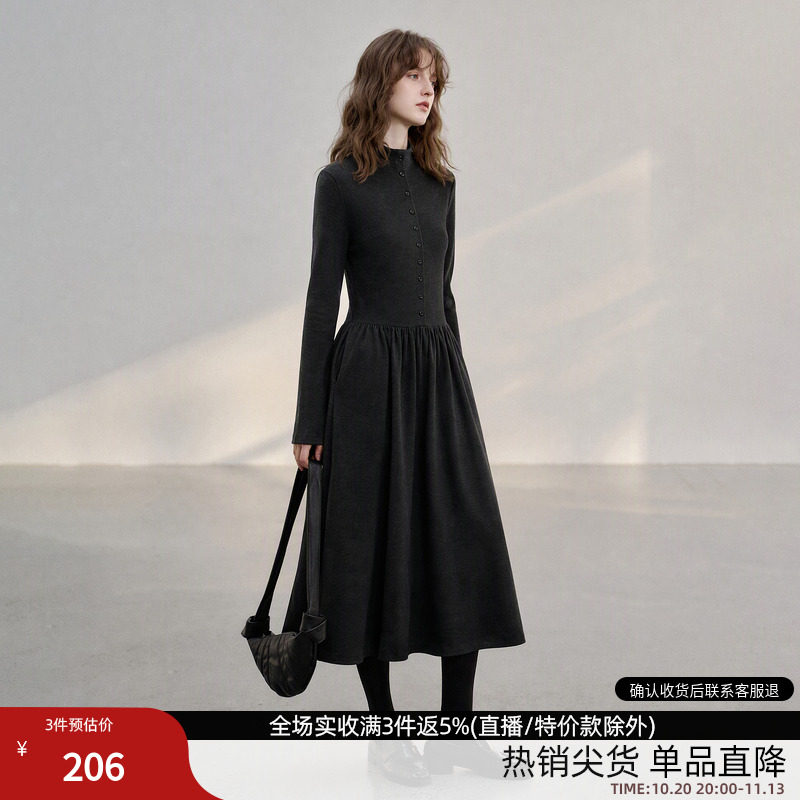 德玛纳简约半高立领连衣裙女26冬季新款高腰打标显瘦藏肉A字裙
