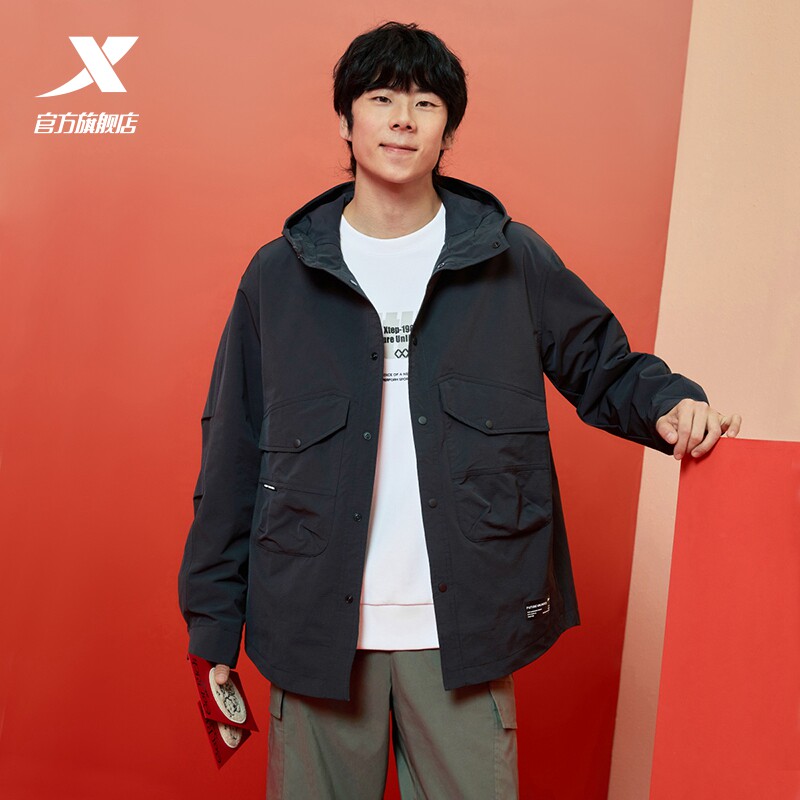 特步外套男款2025春秋新款梭织休闲运动连帽夹克风衣正品防风单衣