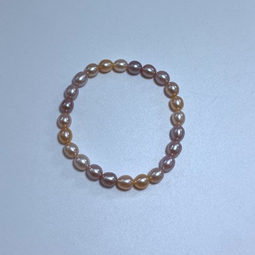 天然米形淡水珍珠弹力绳手链无核
