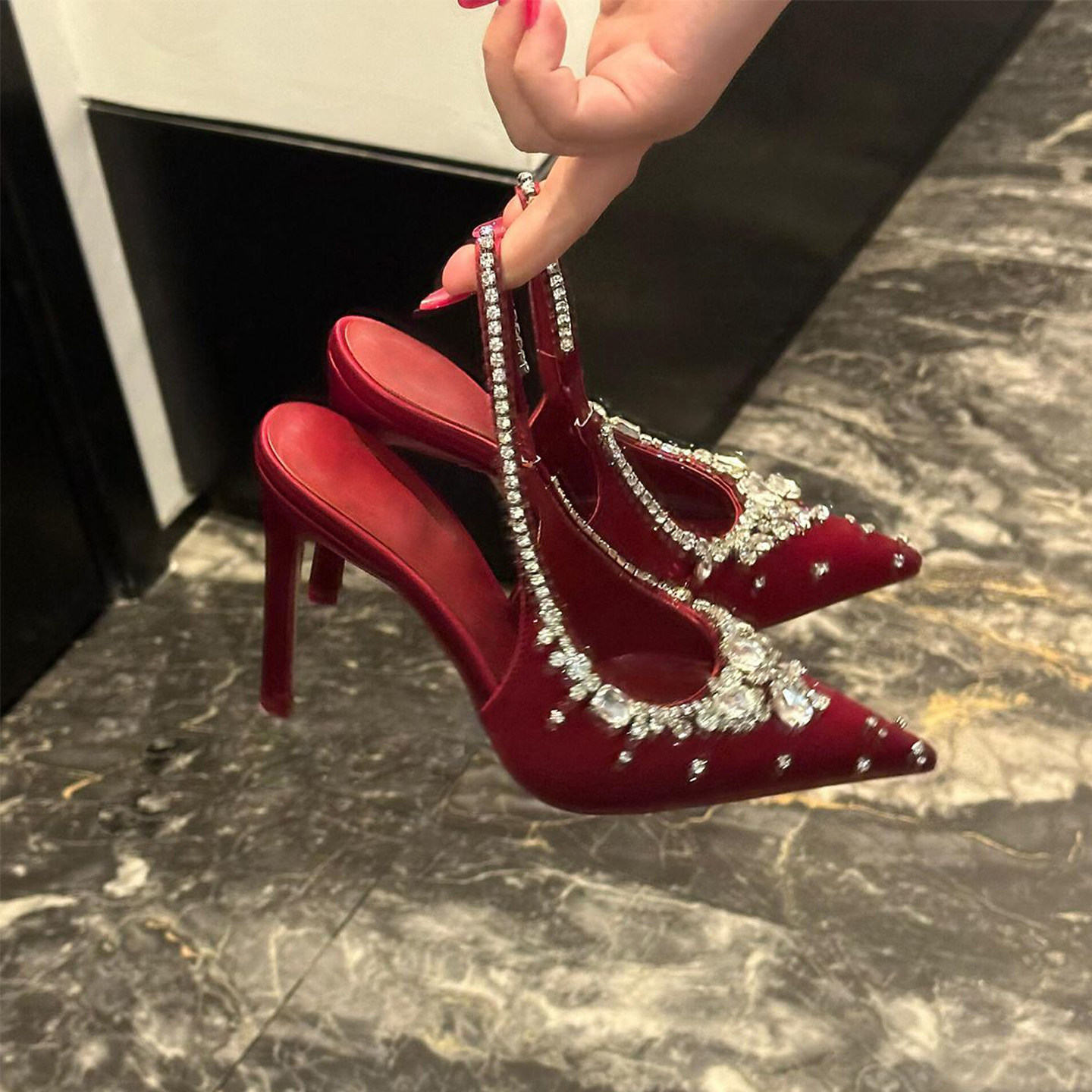 伴娘尖头细高跟婚鞋气质名媛性感后空水钻浅口新娘宴会性感女单鞋,女鞋,时装凉鞋,淘宝优惠券,粉丝福利购,淘宝优惠卷