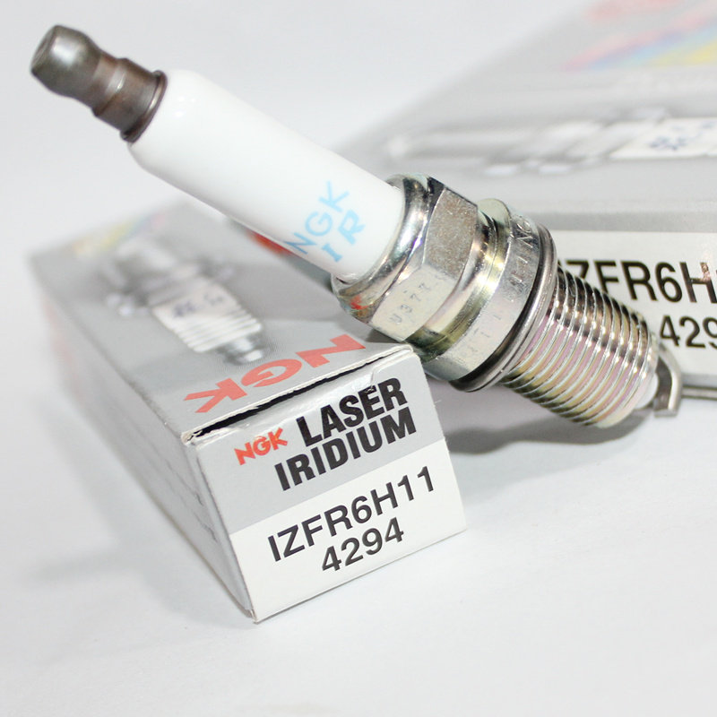 NGK铱铂金火花塞4294 IZFR6H11适用于宝马N46 2.0L X1 320 318