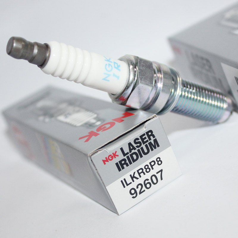 NGK铱铂金火花塞92607 ILKR8P8适用传祺GA3S GA6 GS4 GS8 GM8 M8